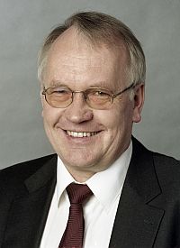 Porträt von Prof. Dr. rer. nat. habil. Manfred Hennecke